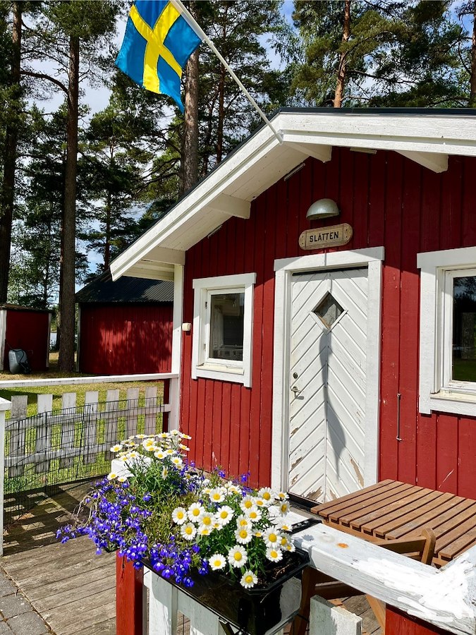 Cottage (4 beds, no WC/Shower) Pets allowed