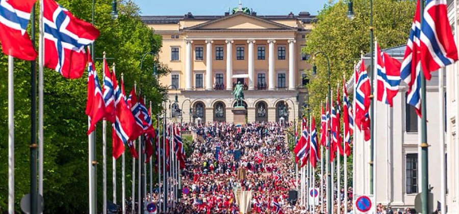 Primærbilde av 17. mai på Karl Johan Hotel