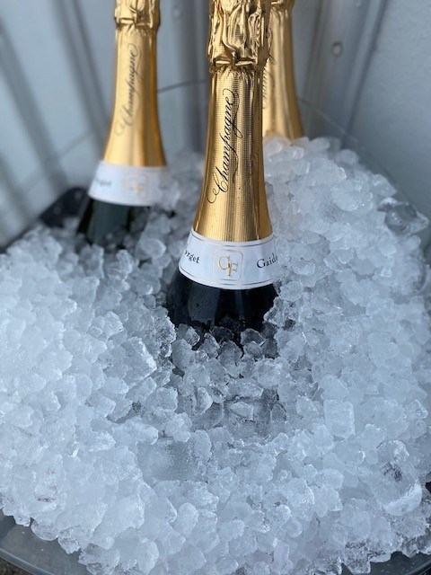 Champagne och Burgare Skärtorsdag
