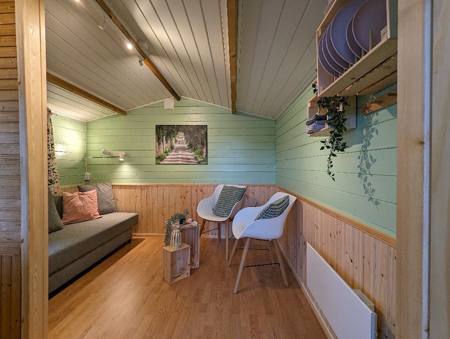 Cottage (2 beds, no WC/Shower)