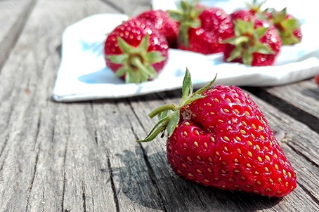 Strawberry Fields, Kropp & Ansikte 80 min