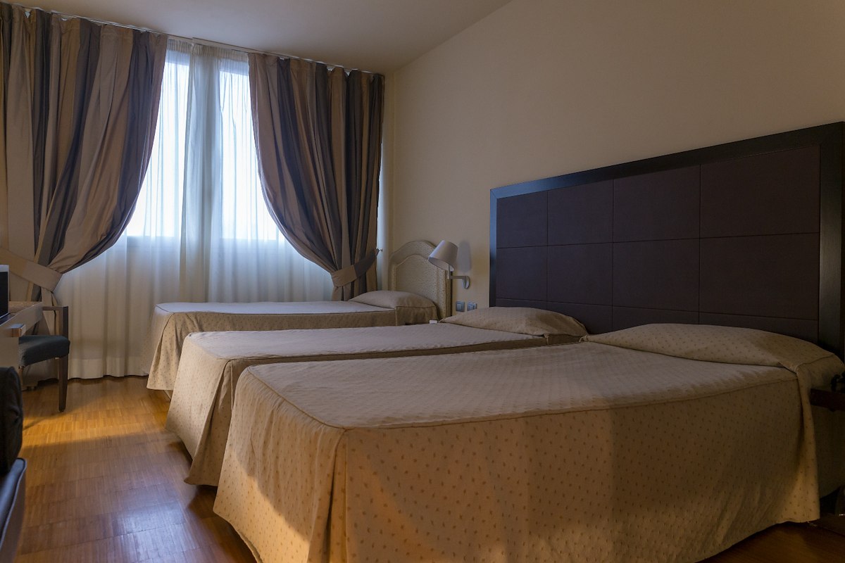 Triple room
