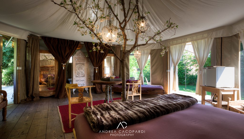 voucher-IMMERSED IN NATURE: Tent 40mq.