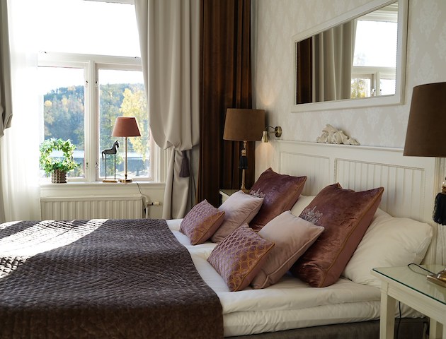 Boka The manor package på Hennickehammars Herrgård