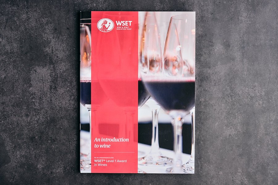 WSET Level 1 Boken + utsendelse