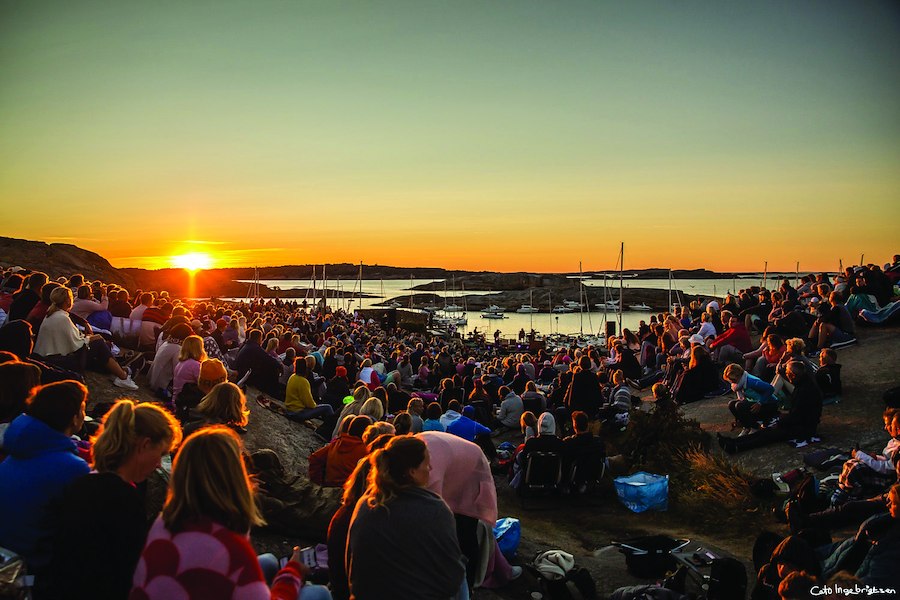 Primary image of Concert at sunrise