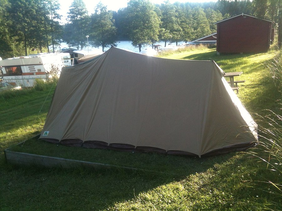 Tent pitch without electricity