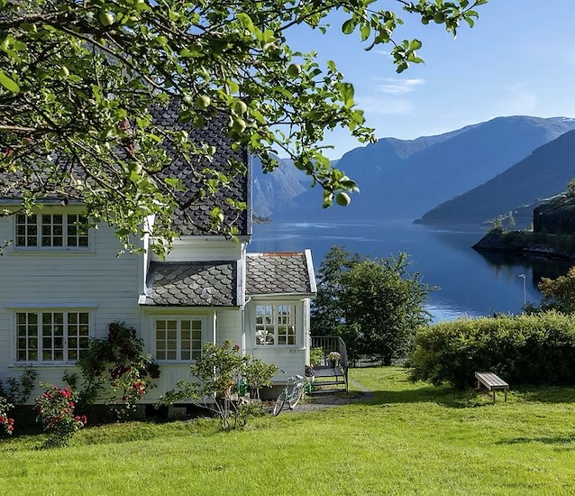 Goats & Waffles at Flåm Fjord Farm 🐐 🧇 🇳🇴-image