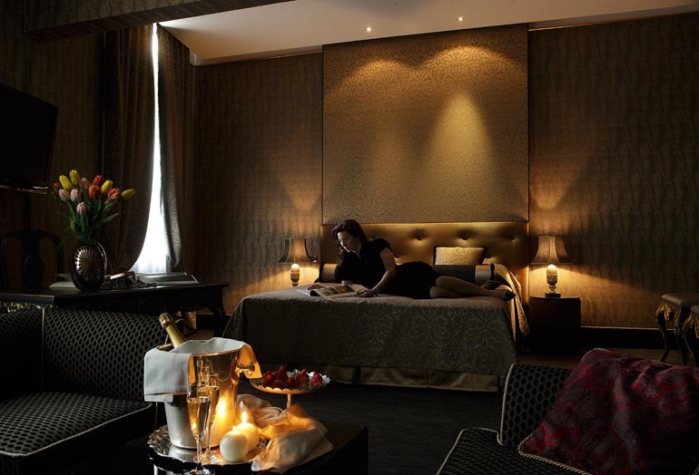 Suite with Canal View