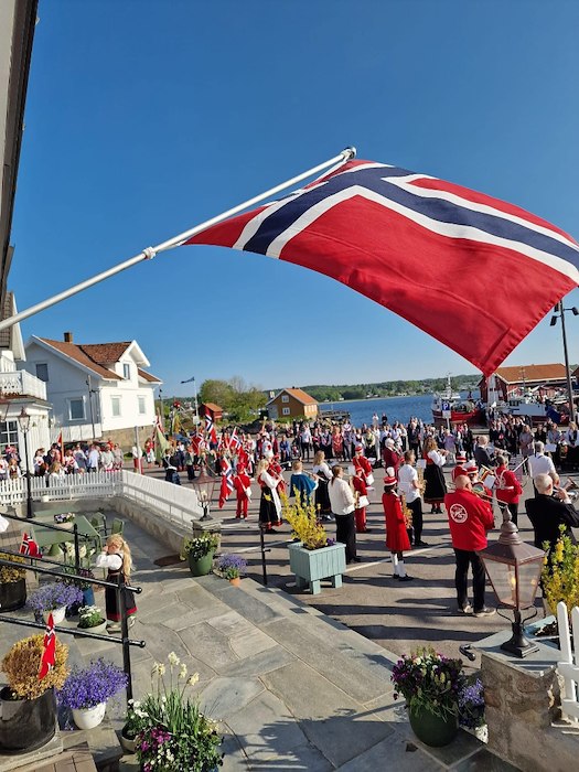 Primary image of May 17th by the Sea