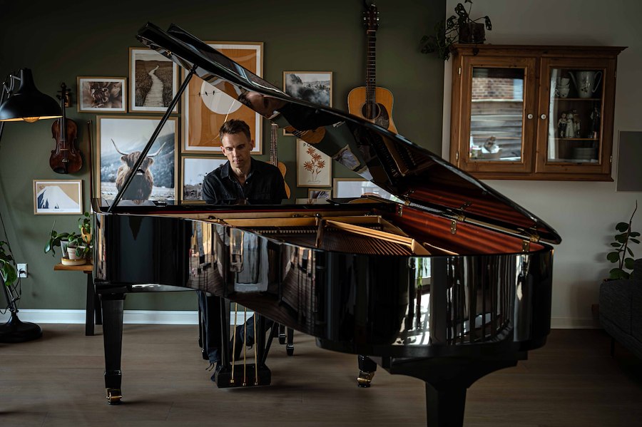 Primært billede af Koncertophold med Søren Okholm