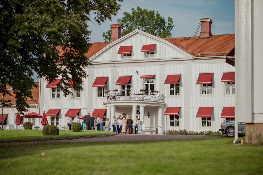 Primärbild av Midsommarafton i Herrgårdsmiljö