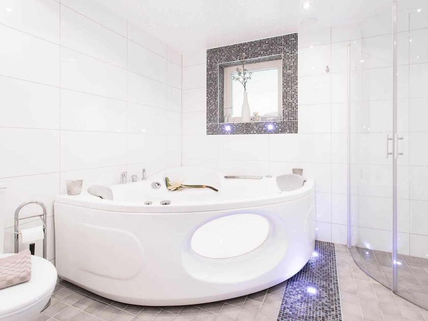 Treetop Spa, Hangout & Hotel image 0