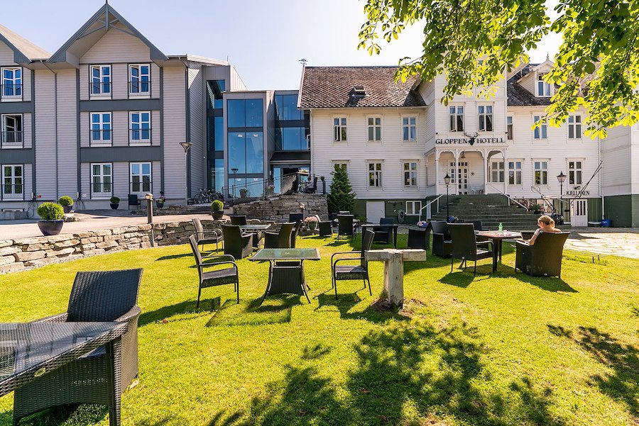 Primary image of Stay 2 nights, pay for 1!