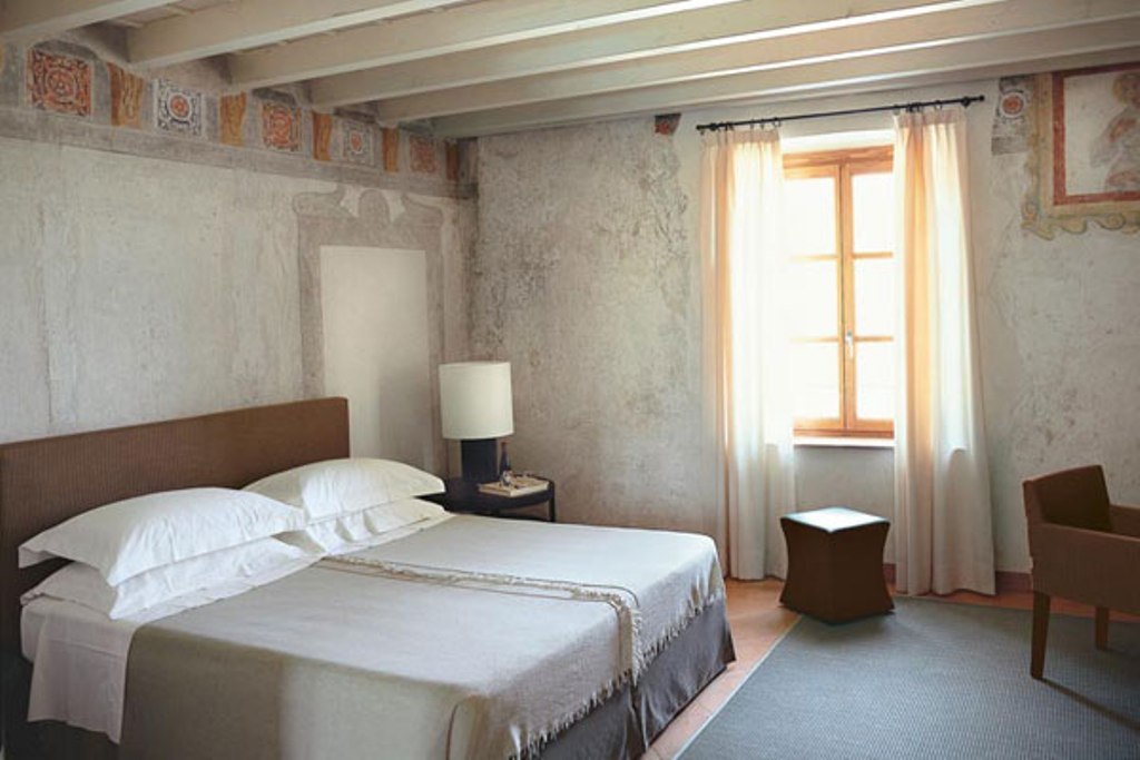 room_image