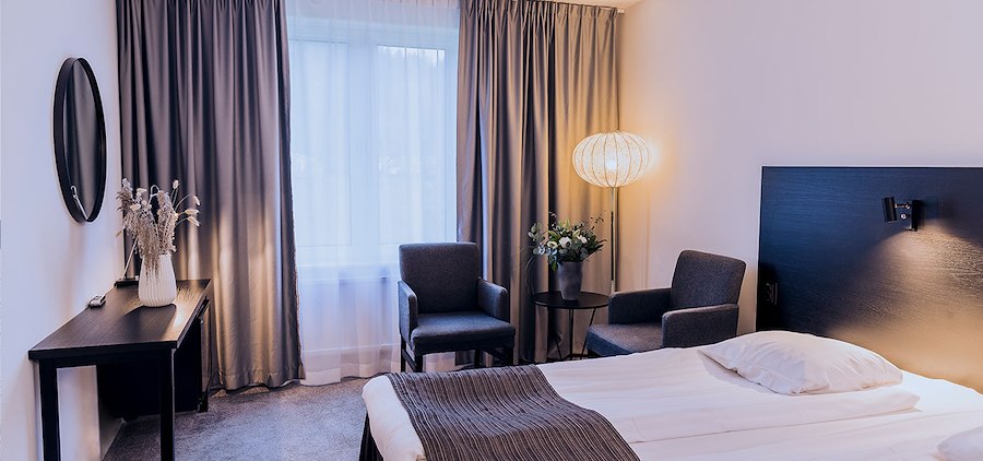 Double Room Reed