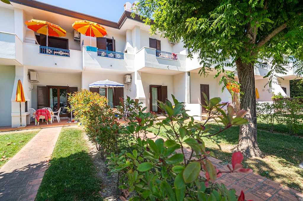 Rose Garden Apartment