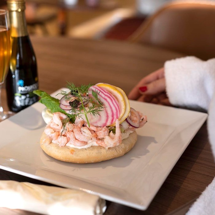 voucher-Spa & Räksmörgås