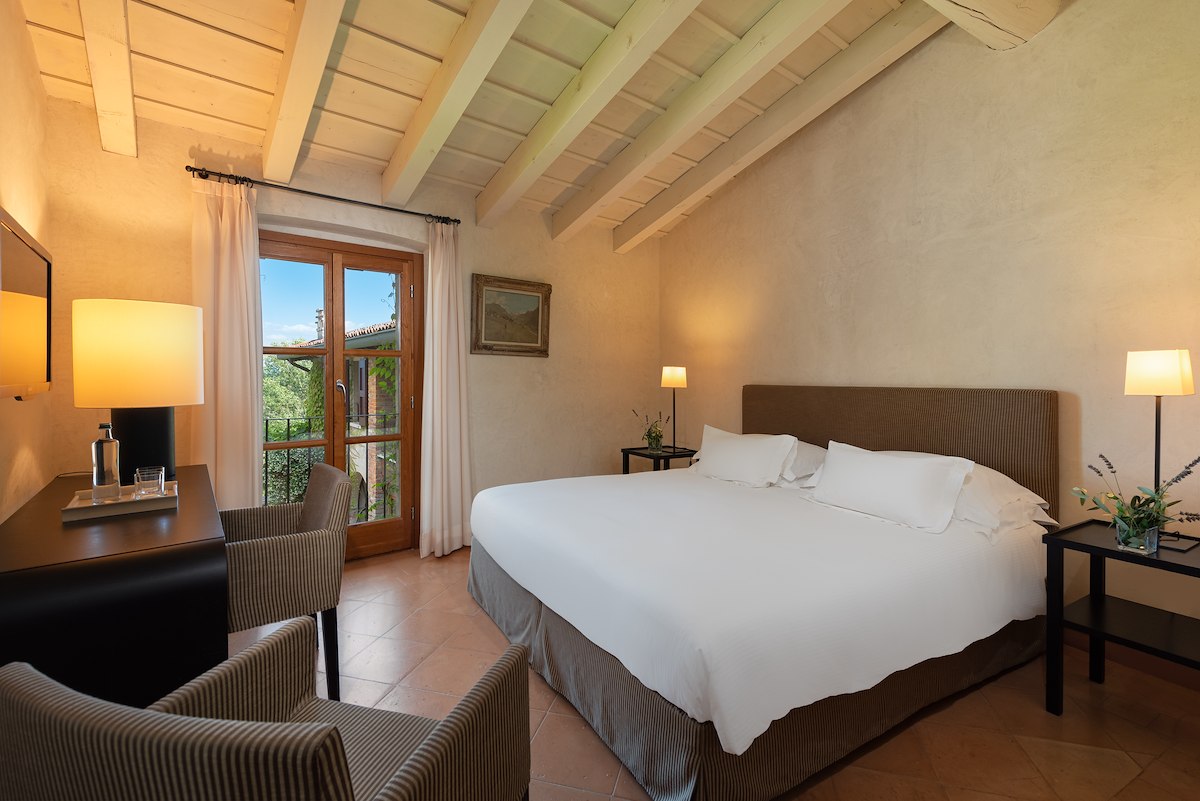 room_image