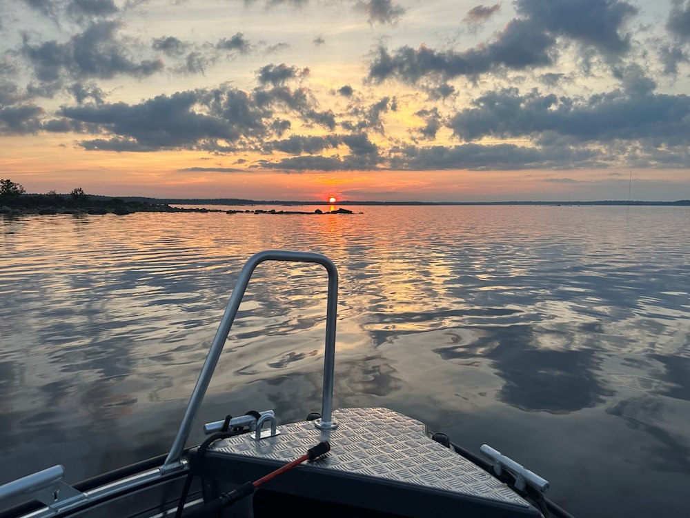 Guidad kvällstur med båt på havet