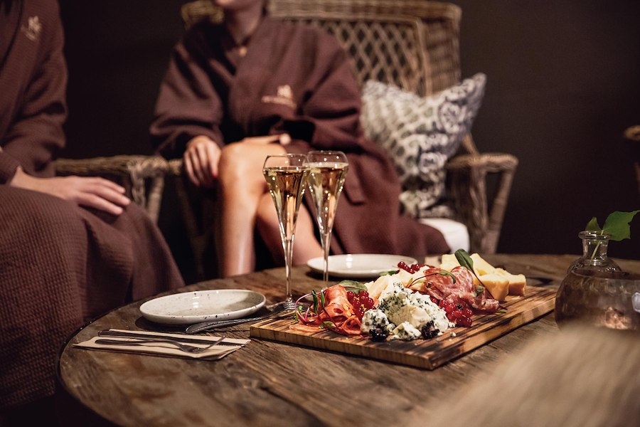 Primärbild av Late Night Midsommar