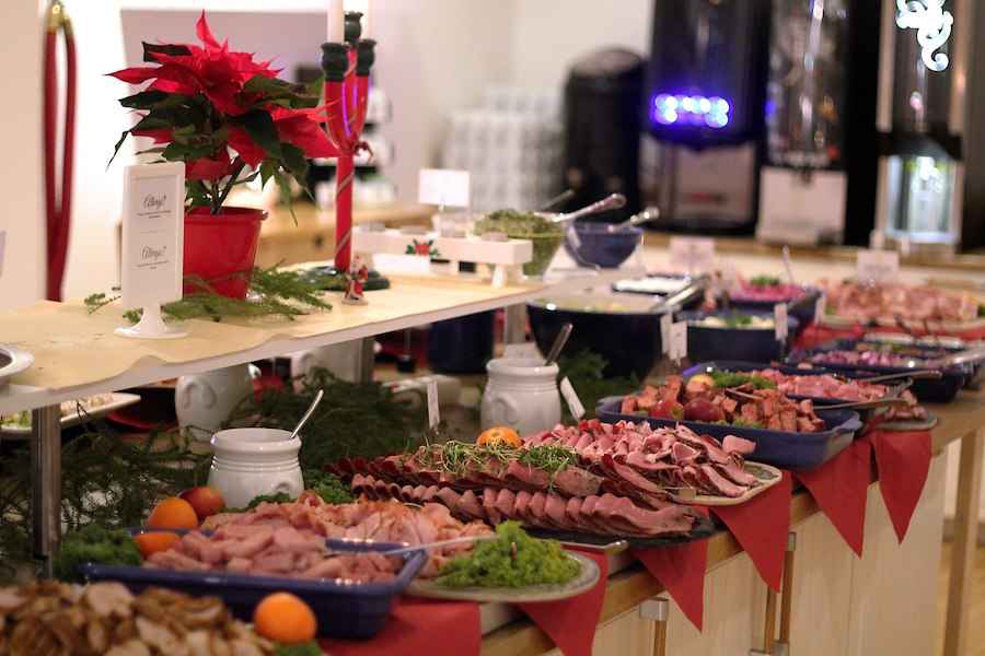 Primärbild av Julbord med övernattning
