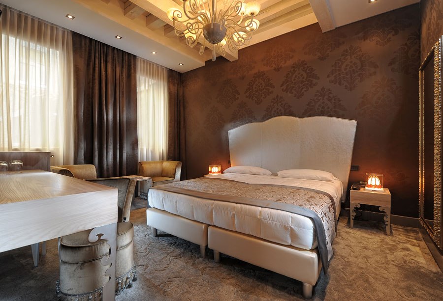 room_image