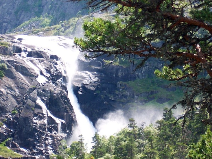 Husedalen / Nykkjesøyfossen-image