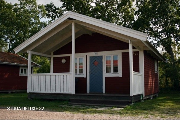Deluxe Cottage 32 sqm (4 beds, WC/shower)