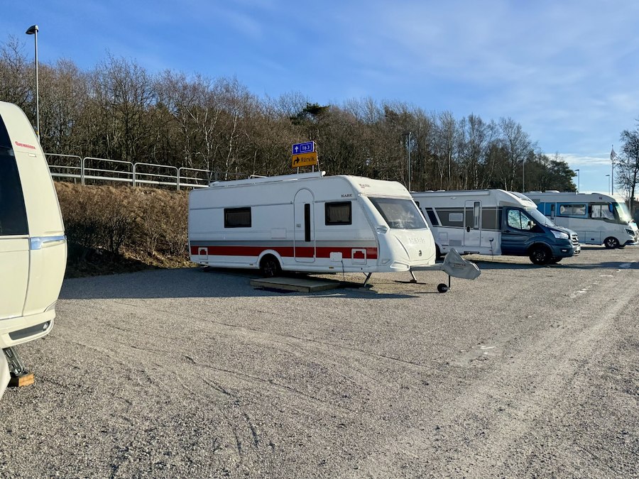 Camping plot including electricity-max 11 meters (Gravel/artificial grass)