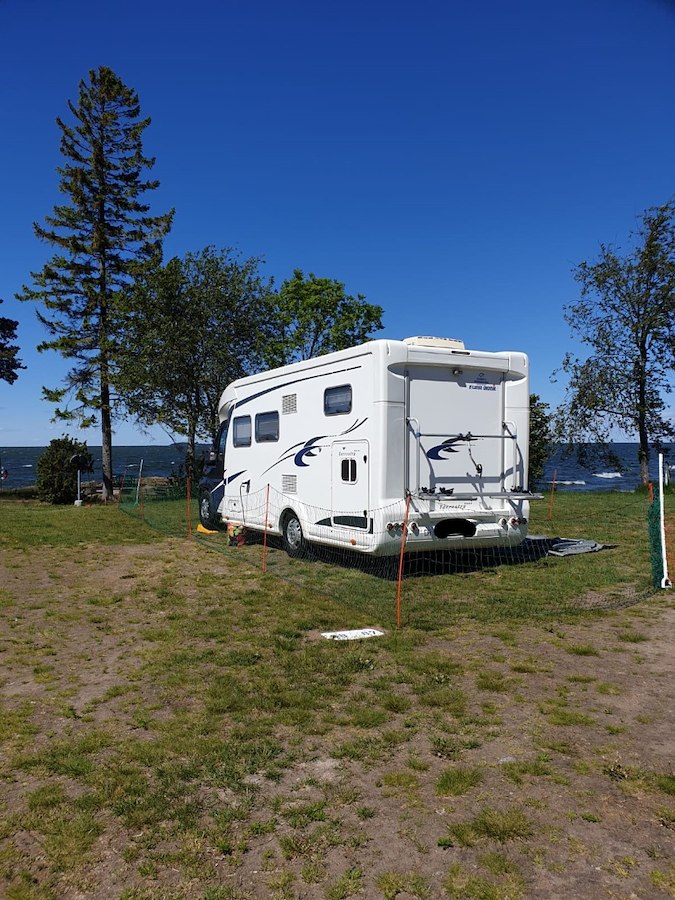 Camping pitch caravan/motorhome with electricity (Zone blue, "Panorama")
