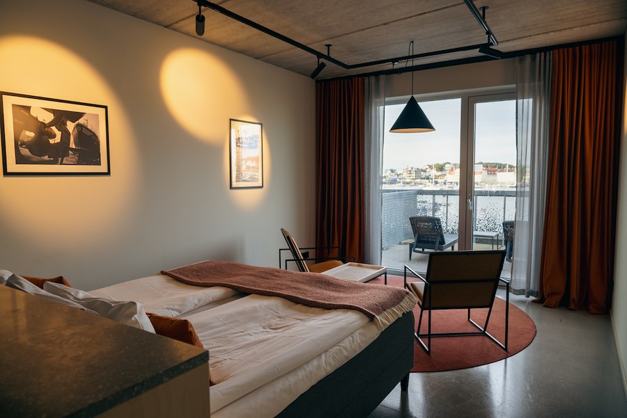 Harbour room with terrace