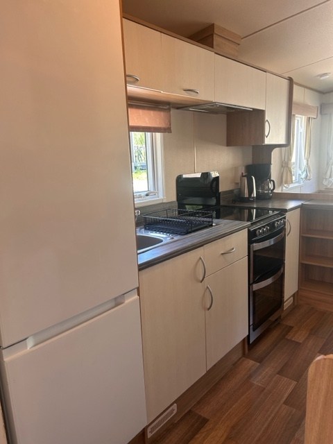 Ytterligare bild 8/9 av Villavagn Nr 400 (4 bäddar, WC/Dusch)