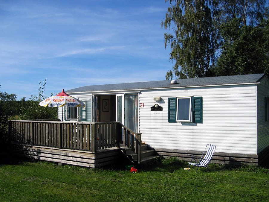 Large Caravan (6 beds, 32 sq m, WC/shower)