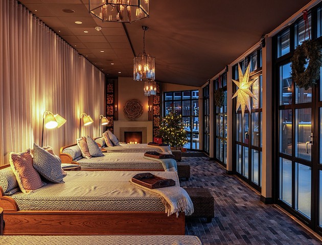 Boka Julbordsweekend med spa på Skytteholm Hotell
