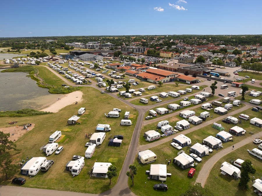Camping pitch caravan/motorhome/tent with electricity max 6 Meters