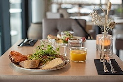 BREAKFAST & SPA 07.00-10.00