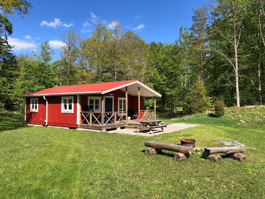 Cottage no 18 "Kronhjorten" (4+2 beds, 49 m², WC/shower)