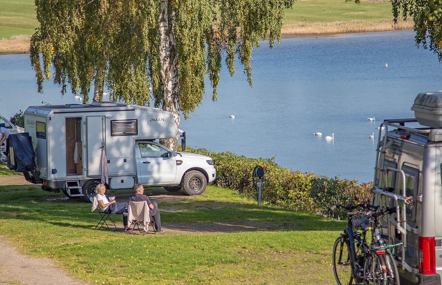 Camping pitch motorhome/tent with electricity standard