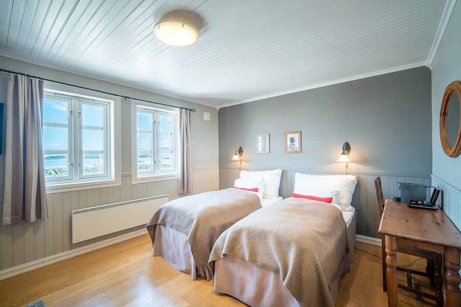 Twinrom med sjøutsikt