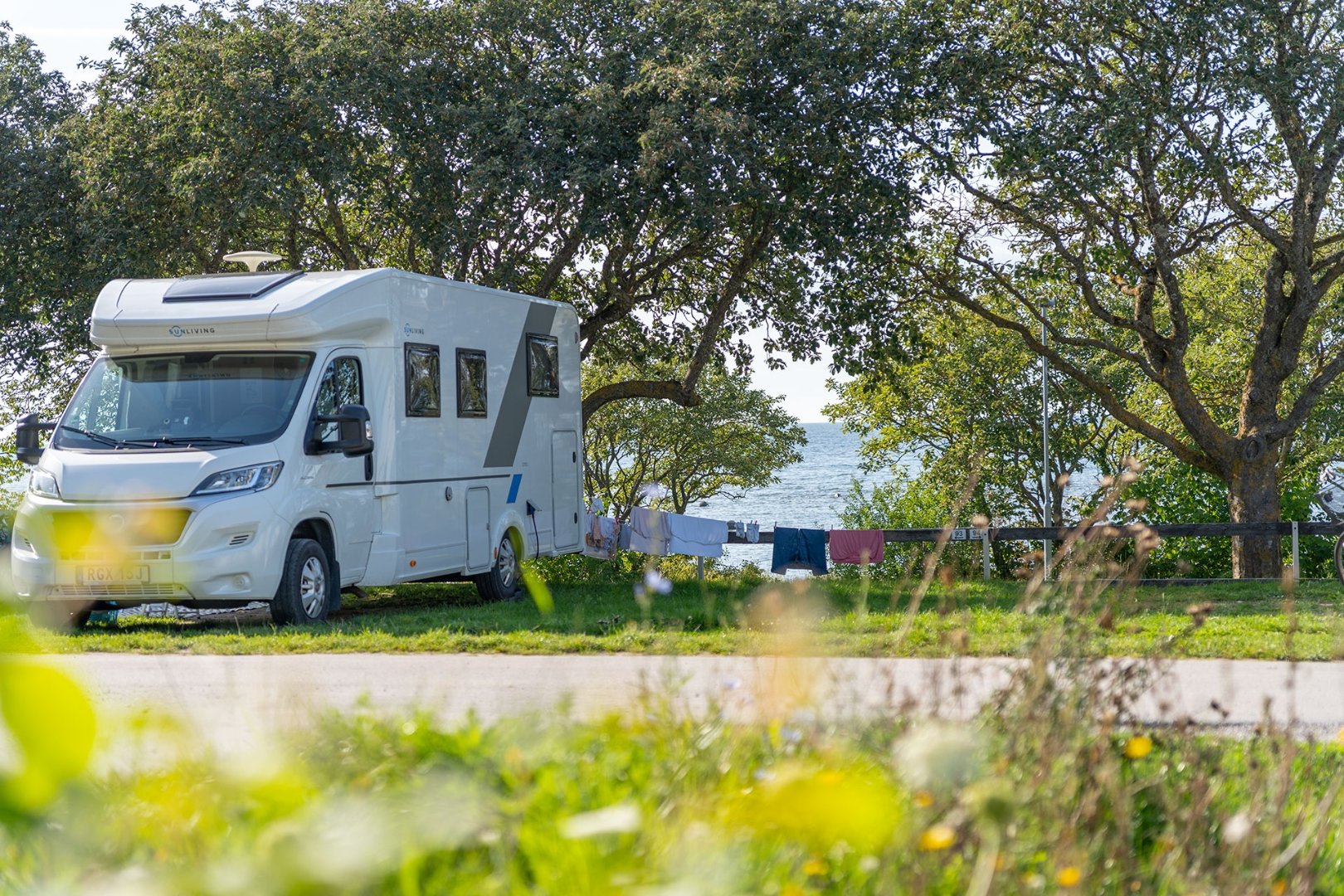Camping Stellplatz Wohnwagen/Wohnmobil mit Strom