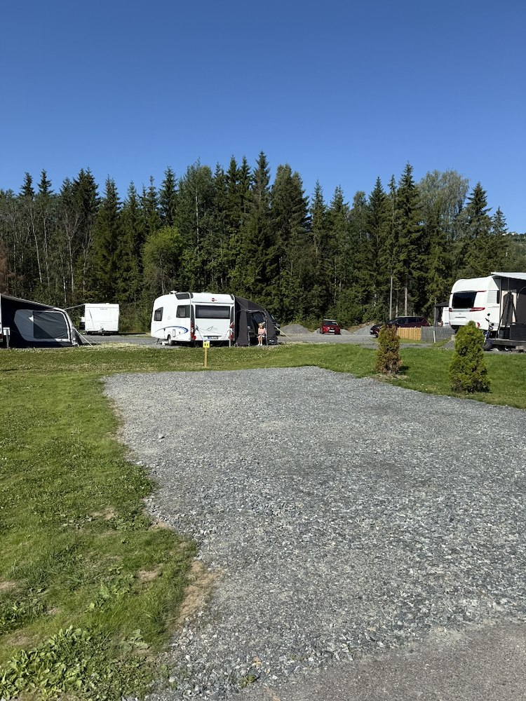 Ekstra bilde 3/4 av Campingplass E4