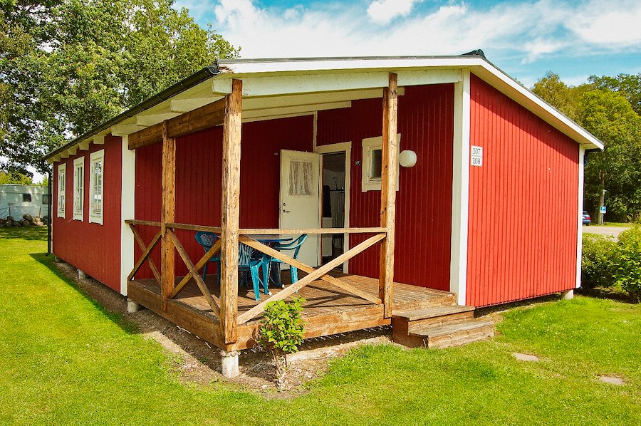 Cabin Type 3 (4 beds, WC/shower)