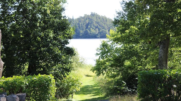 Boka Hiking package på Rosersbergs Slottshotell 