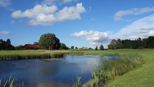 Boka Stay and golfing