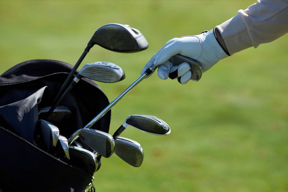 Image of Golfbag med golfklubbor