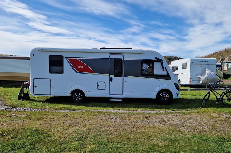 Camping pitch for motorhome incl. electricity Max 8.5 M