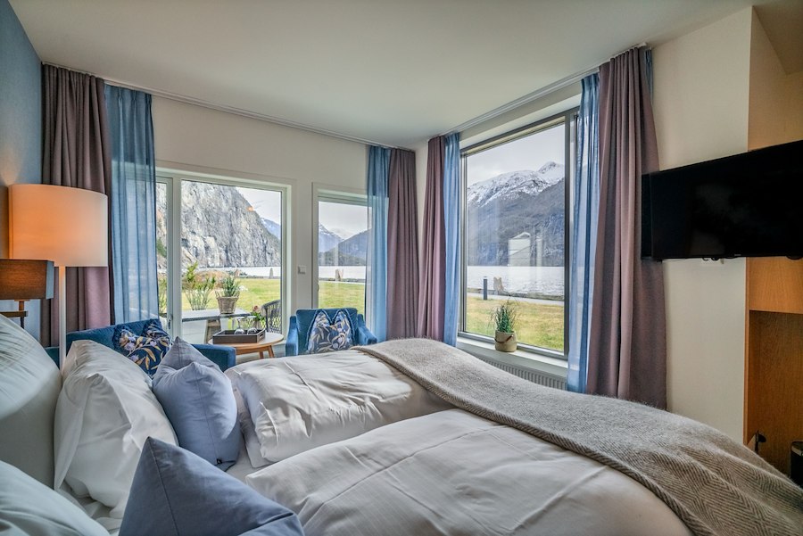 Superior room with fjord view