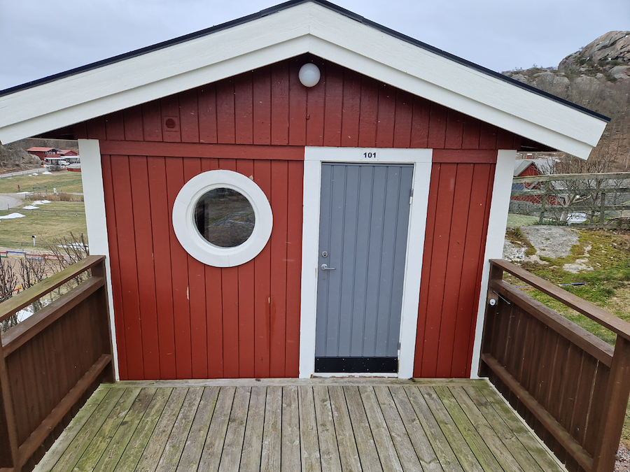 Cottage No. 101 (4 beds, no WC/shower)