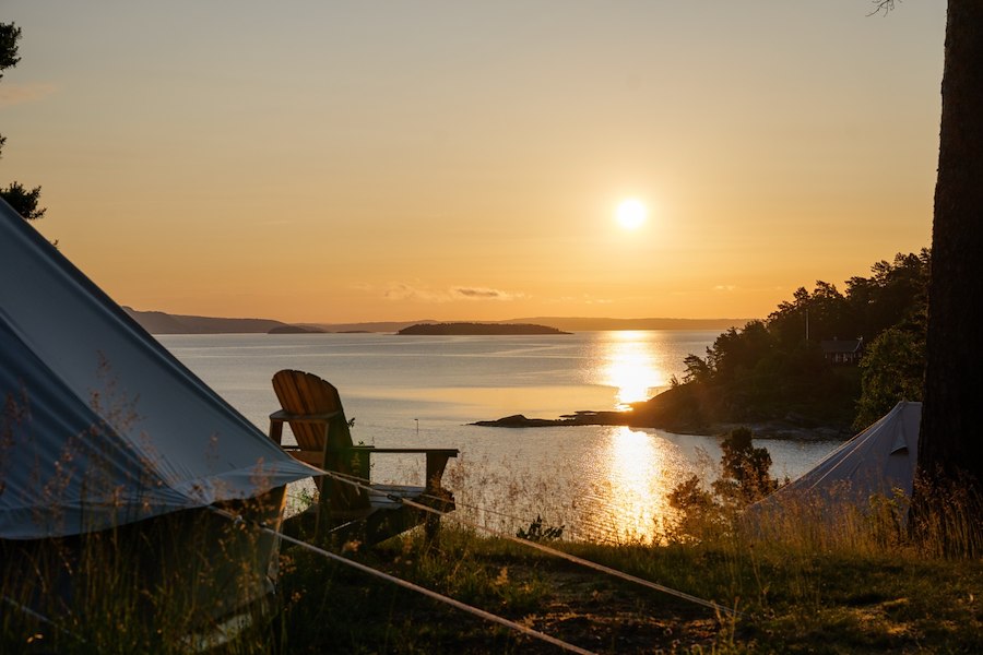 Glamping Cliffhanger